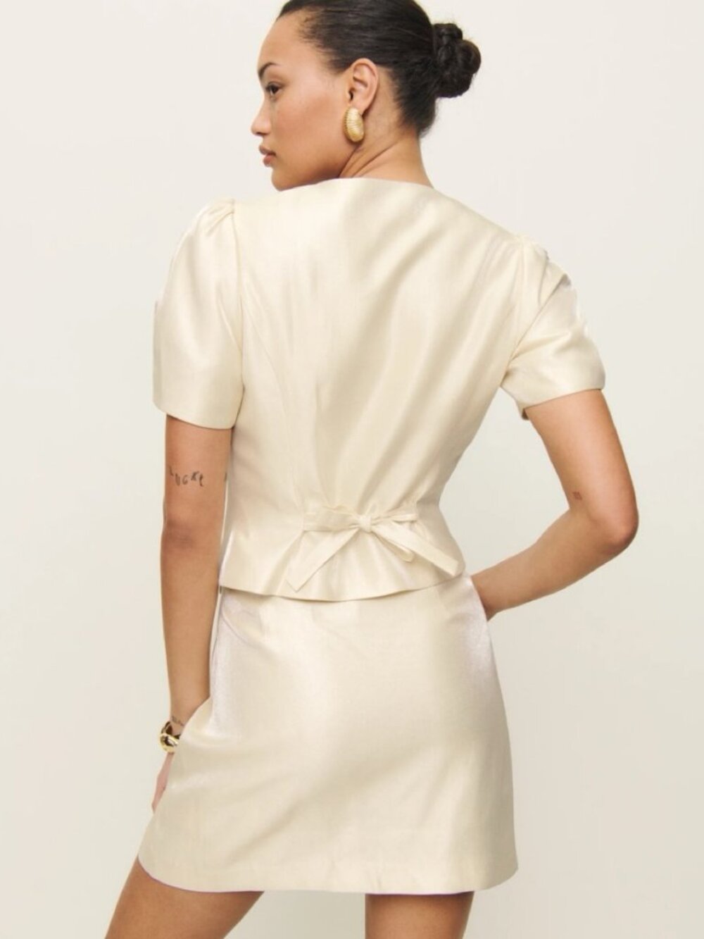 NWOT Reformation Mika Two Piece in Cream Short Sleeve Top Mini Skirt Size 0 - Picture 3 of 10